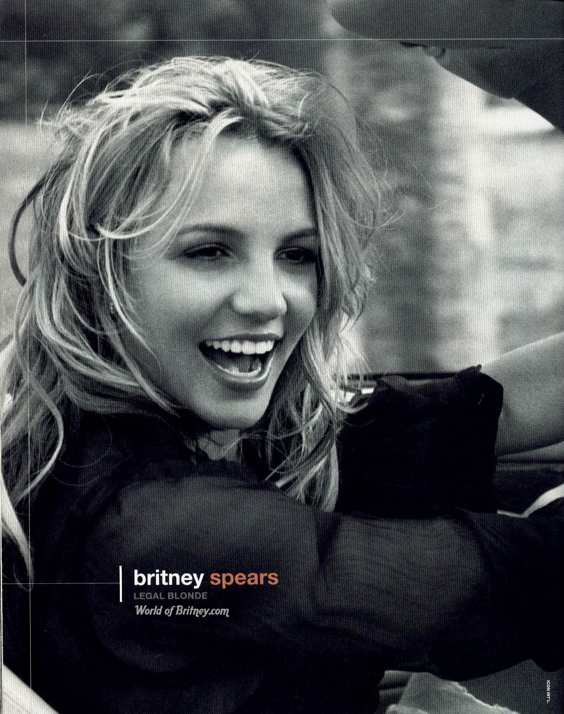 britney_driving_people_mag-wob.jpg